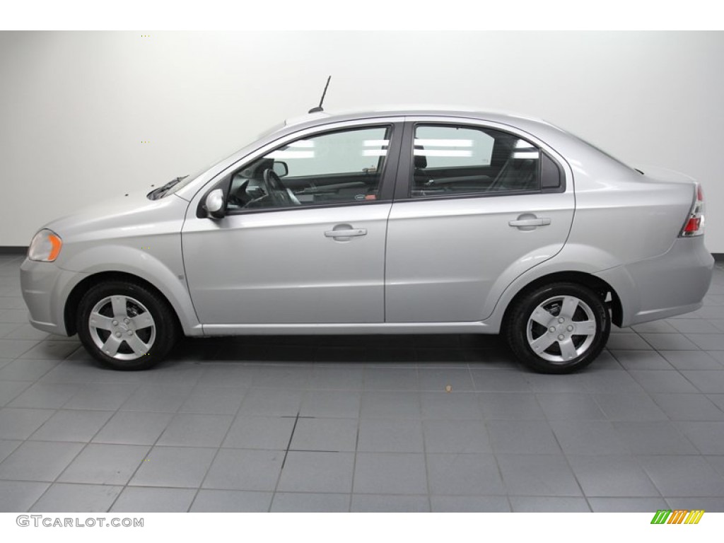 2009 Aveo LT Sedan - Cosmic Silver / Charcoal photo #2