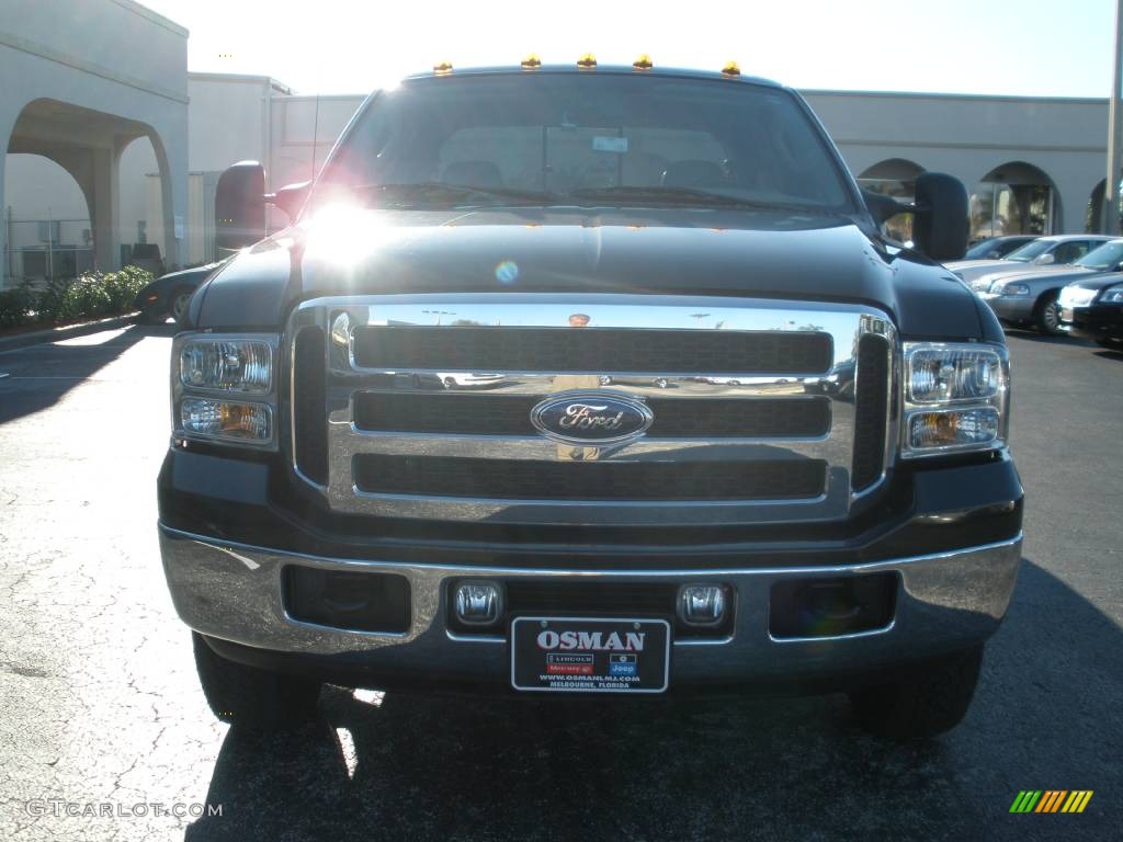 2006 F350 Super Duty Lariat Crew Cab 4x4 Dually - Dark Shadow Grey Metallic / Tan photo #3