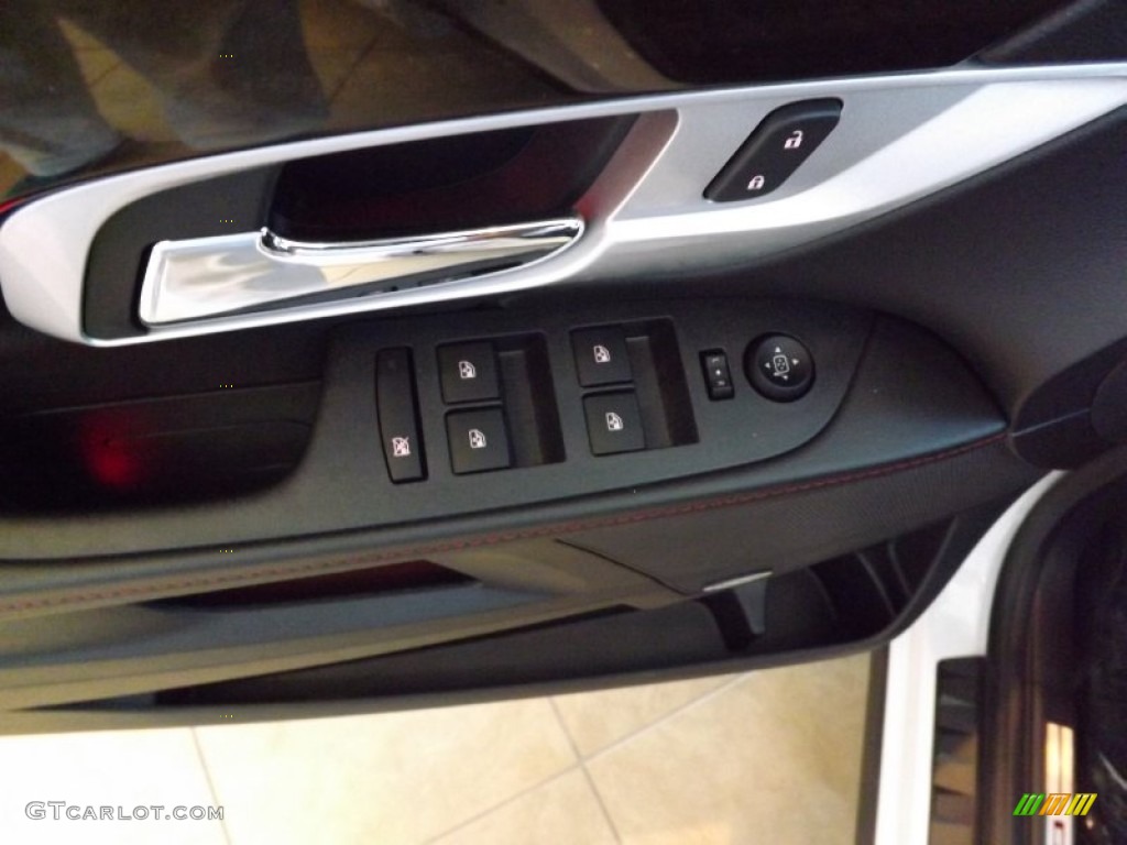 2013 GMC Terrain Denali Controls Photo #71030588