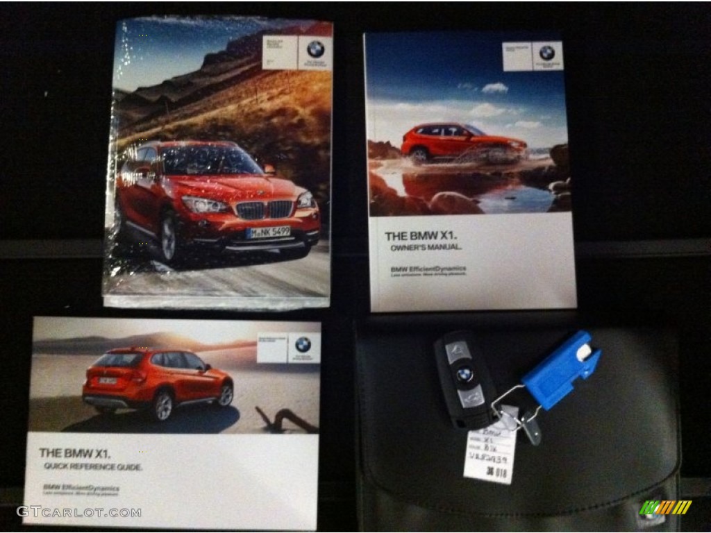 2013 BMW X1 xDrive 28i Books/Manuals Photo #71032592