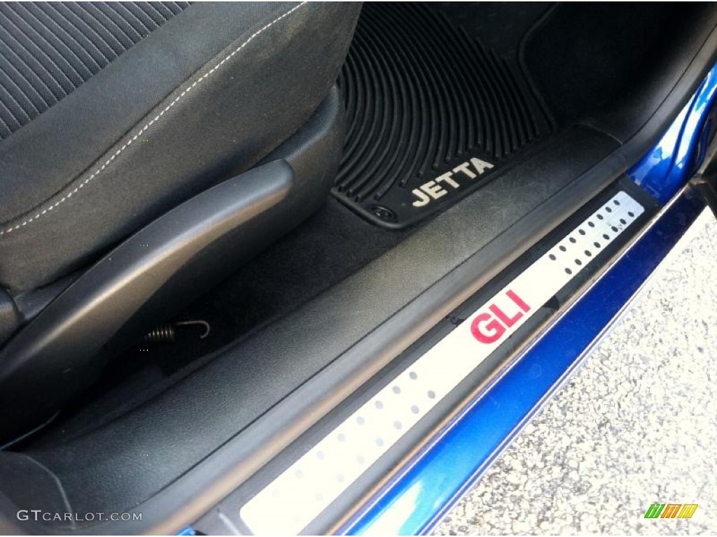 2004 Jetta GLI 1.8T Sedan - Blue Lagoon Metallic / Black photo #24