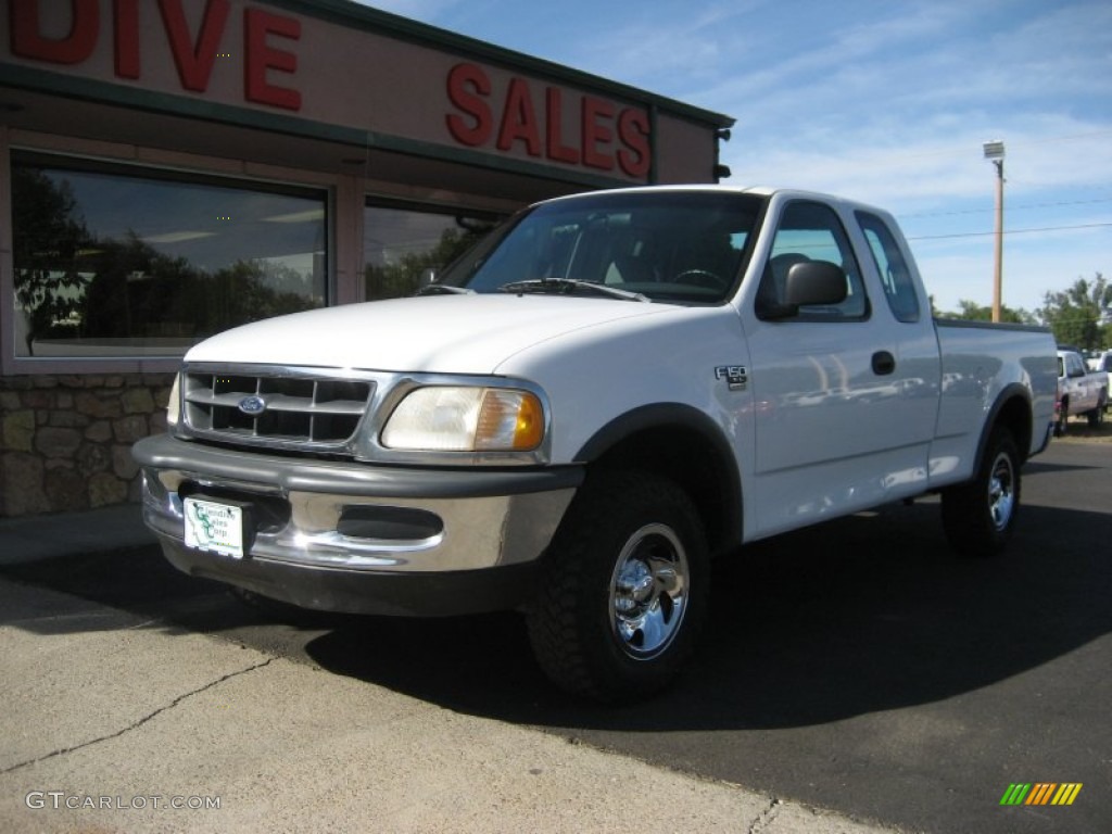 1998 F150 XL SuperCab 4x4 - Oxford White / Medium Graphite photo #1