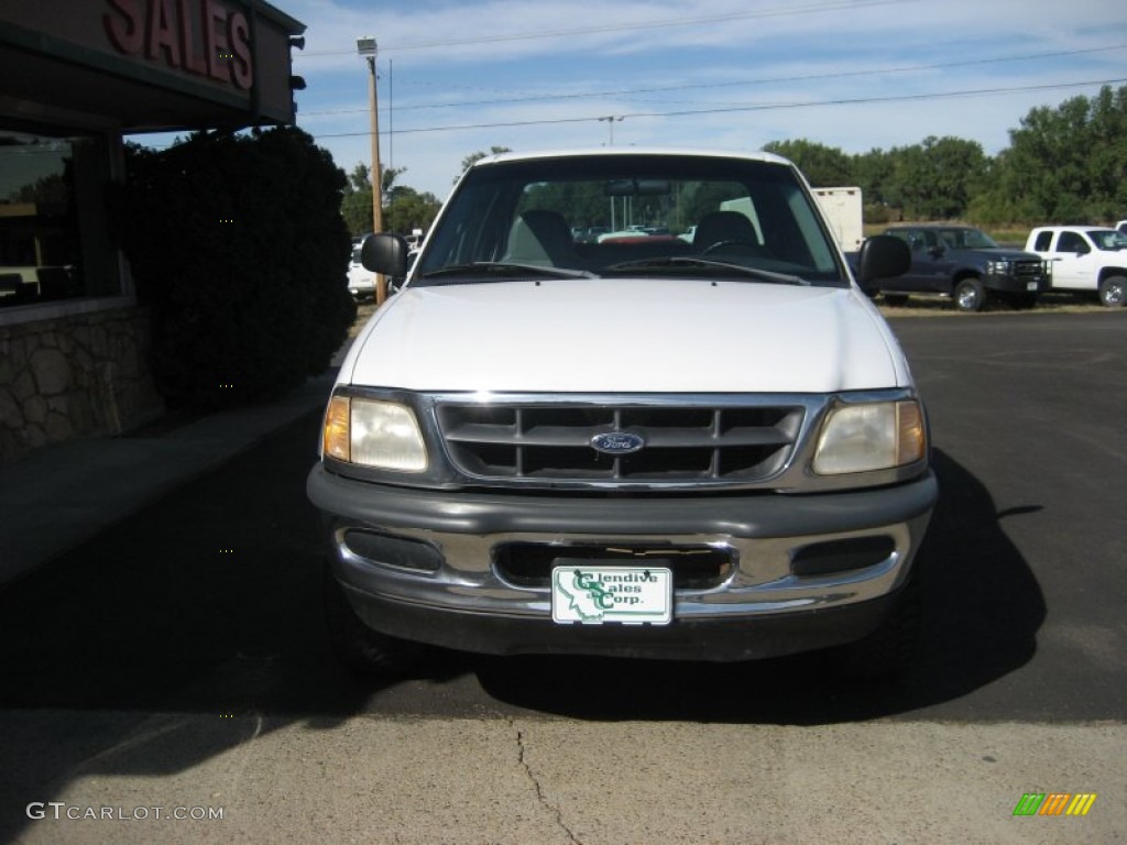 1998 F150 XL SuperCab 4x4 - Oxford White / Medium Graphite photo #10