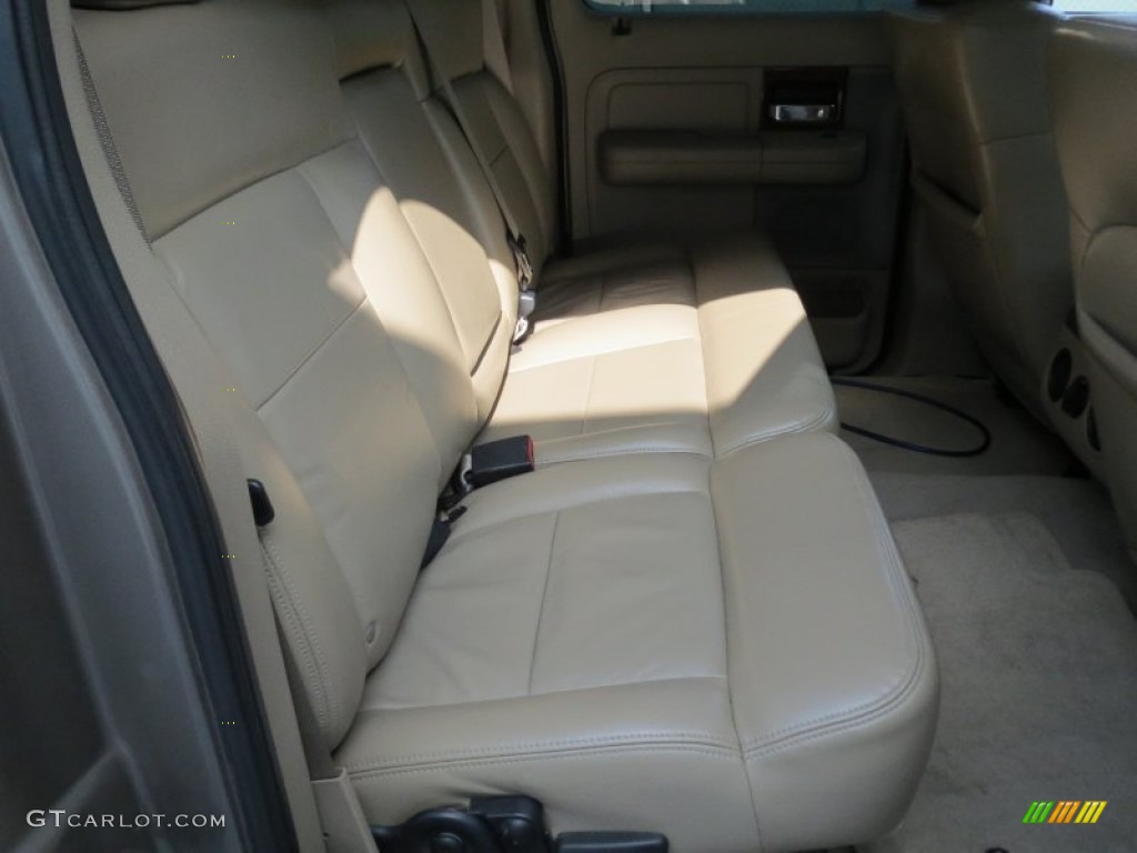 2005 F150 Lariat SuperCrew - Arizona Beige Metallic / Tan photo #30