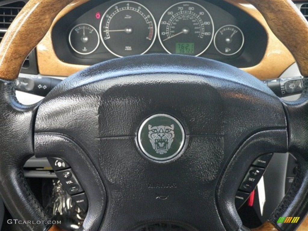 2004 Jaguar X-Type 3.0 Charcoal Steering Wheel Photo #71045210