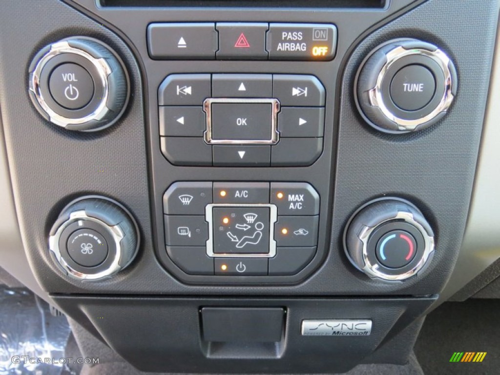 2013 Ford F150 XLT SuperCrew Controls Photo #71045798