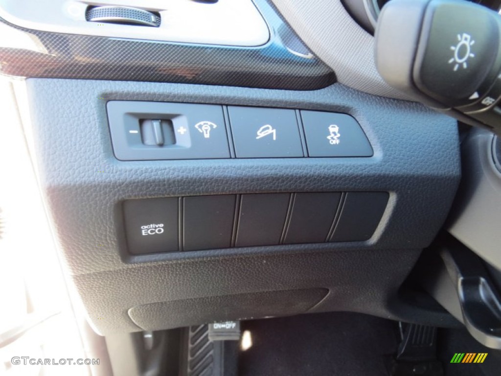 2013 Hyundai Santa Fe Sport 2.0T Controls Photo #71046136