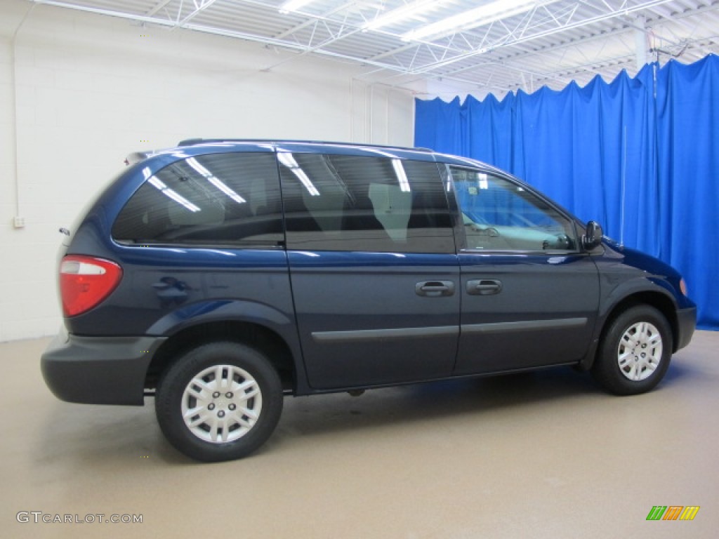 2005 Caravan SE - Midnight Blue Pearl / Medium Slate Gray photo #10