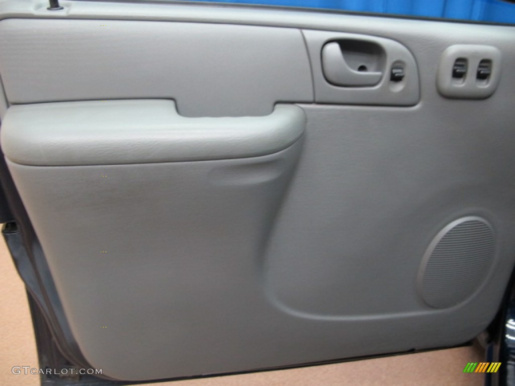 2005 Caravan SE - Midnight Blue Pearl / Medium Slate Gray photo #33