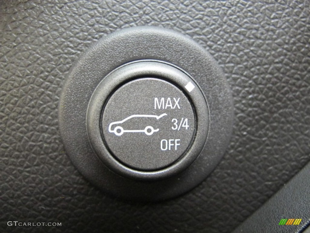2010 Cadillac CTS 3.6 Sport Wagon Controls Photos