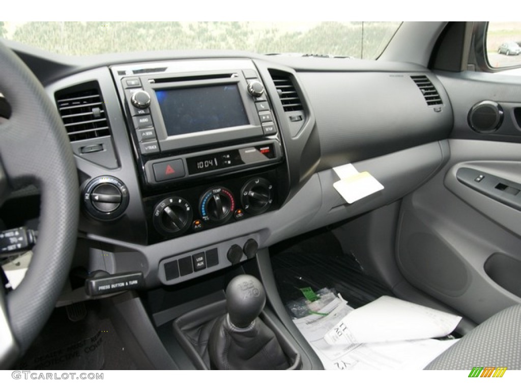 2013 Toyota Tacoma Access Cab 4x4 Graphite Dashboard Photo #71050970