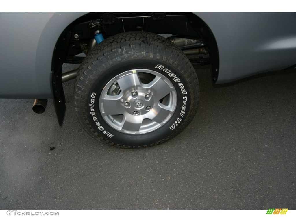 2012 Tundra Double Cab 4x4 - Silver Sky Metallic / Graphite photo #9