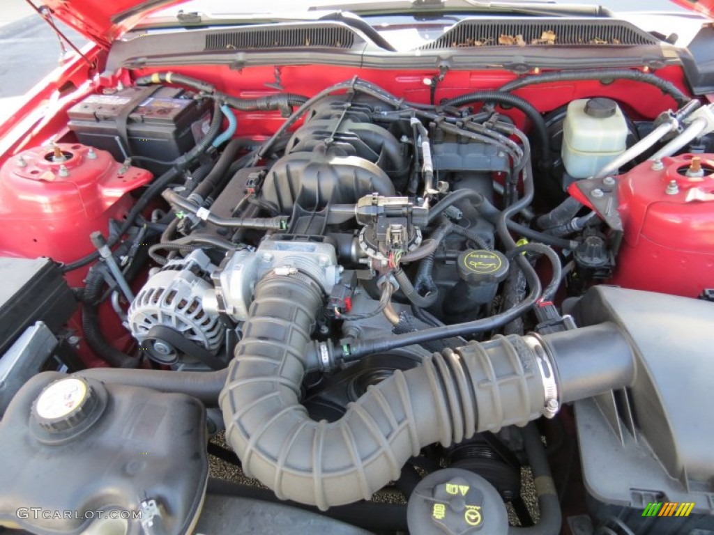 2006 Mustang V6 Premium Convertible - Torch Red / Light Parchment photo #10