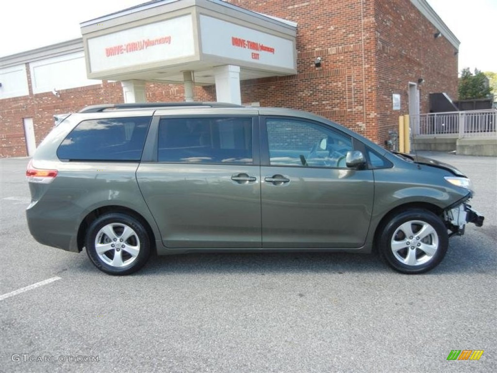 2011 Sienna LE - Cypress Green Pearl / Bisque photo #32