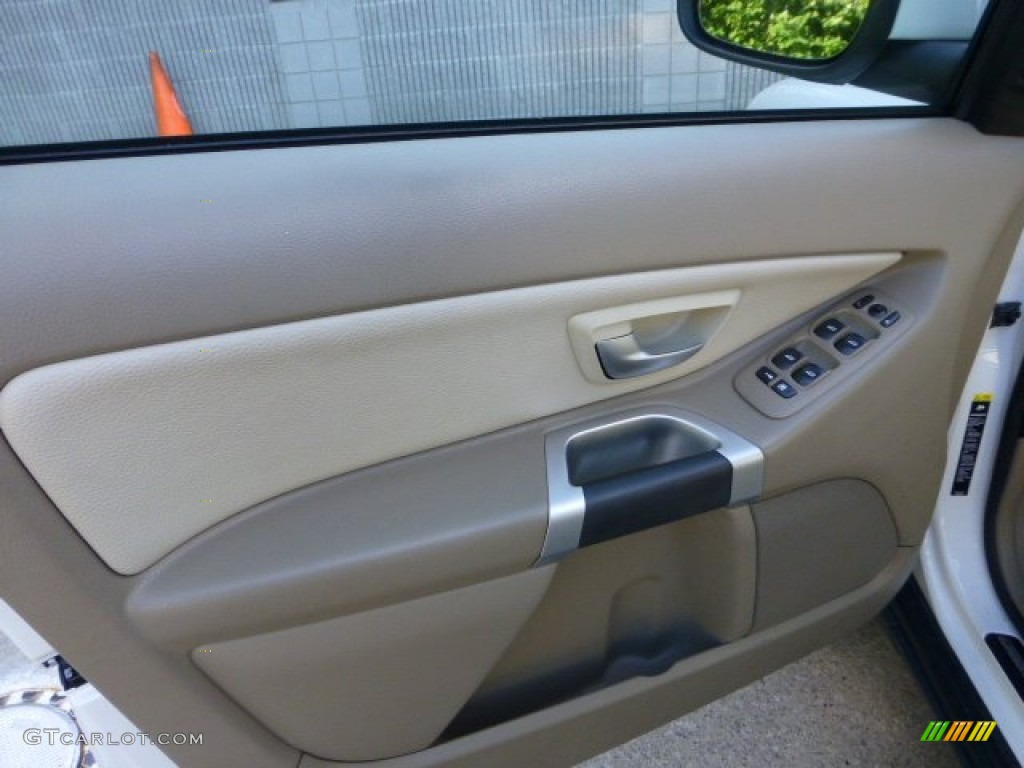 2009 Volvo XC90 3.2 AWD Door Panel Photos