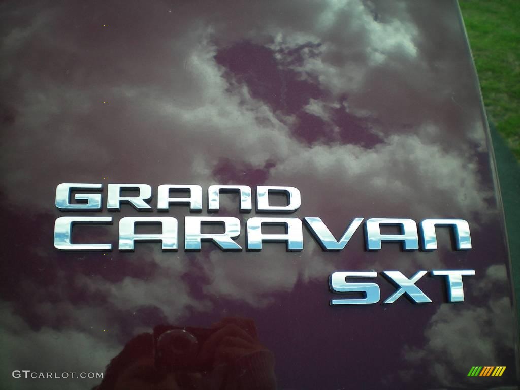 2009 Grand Caravan SXT - Deep Crimson Crystal Pearl / Medium Slate Gray/Light Shale photo #27
