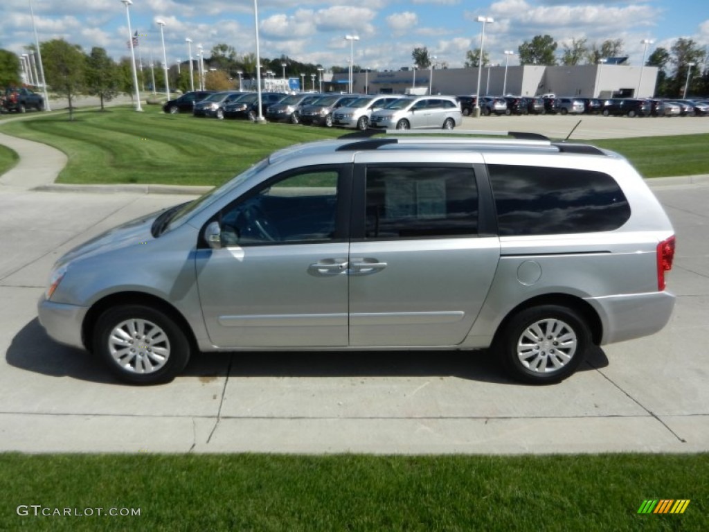 2011 Sedona LX - Clear Silver / Gray photo #6