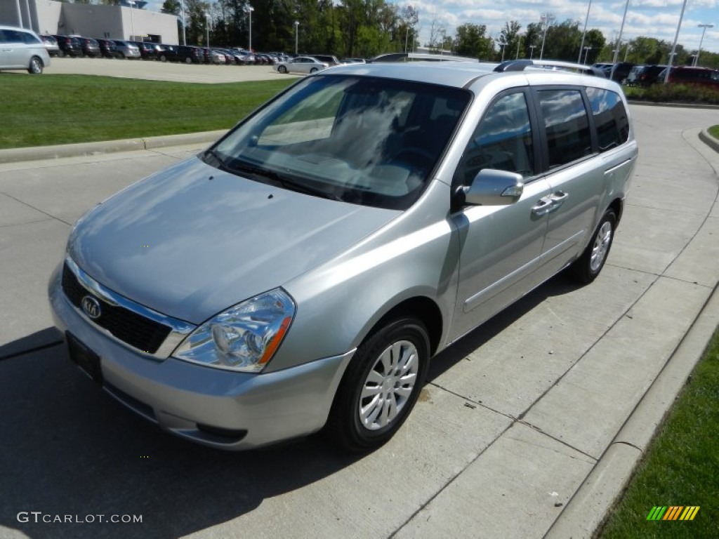 2011 Sedona LX - Clear Silver / Gray photo #7