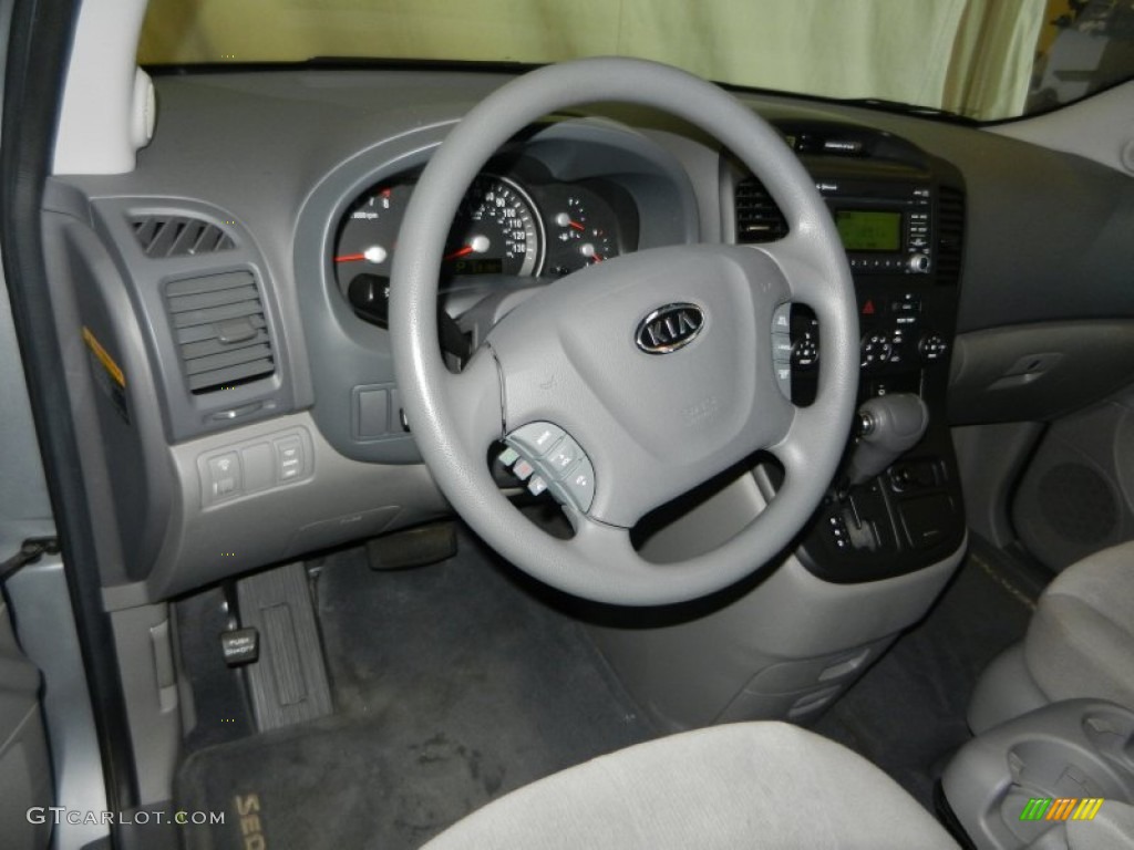 2011 Sedona LX - Clear Silver / Gray photo #15