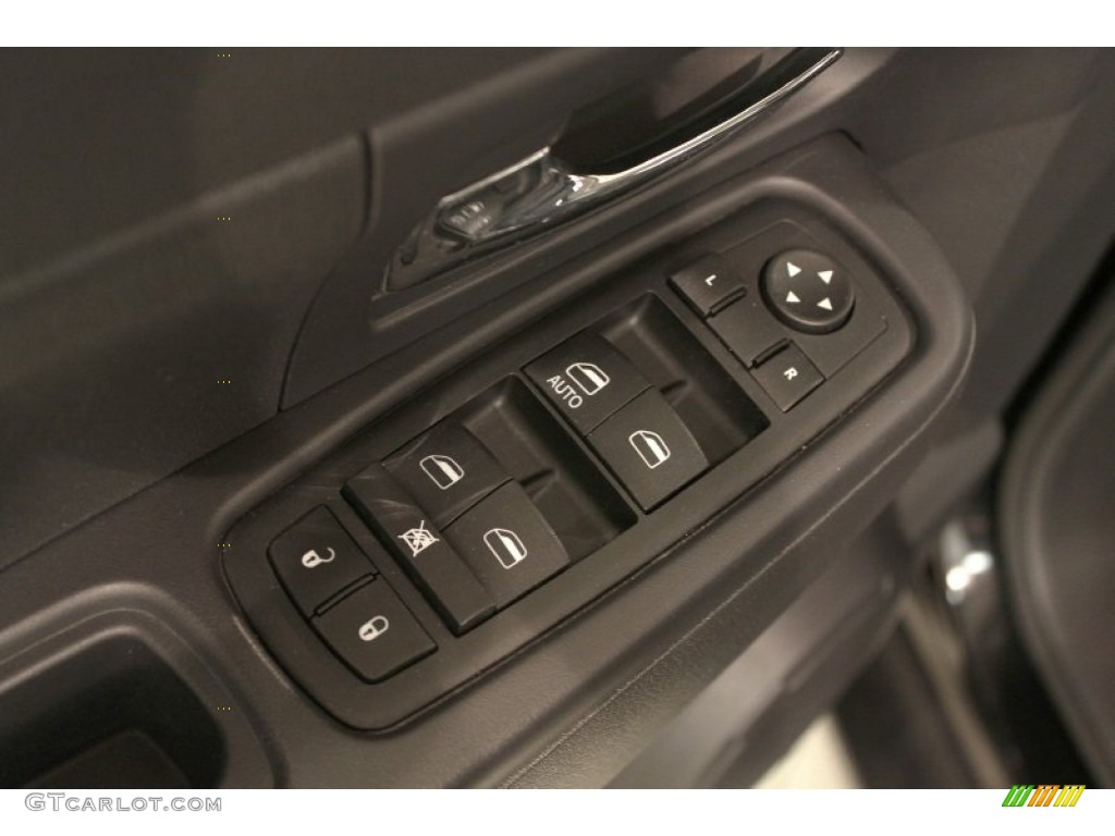 2012 Jeep Liberty Sport 4x4 Controls Photo #71060363