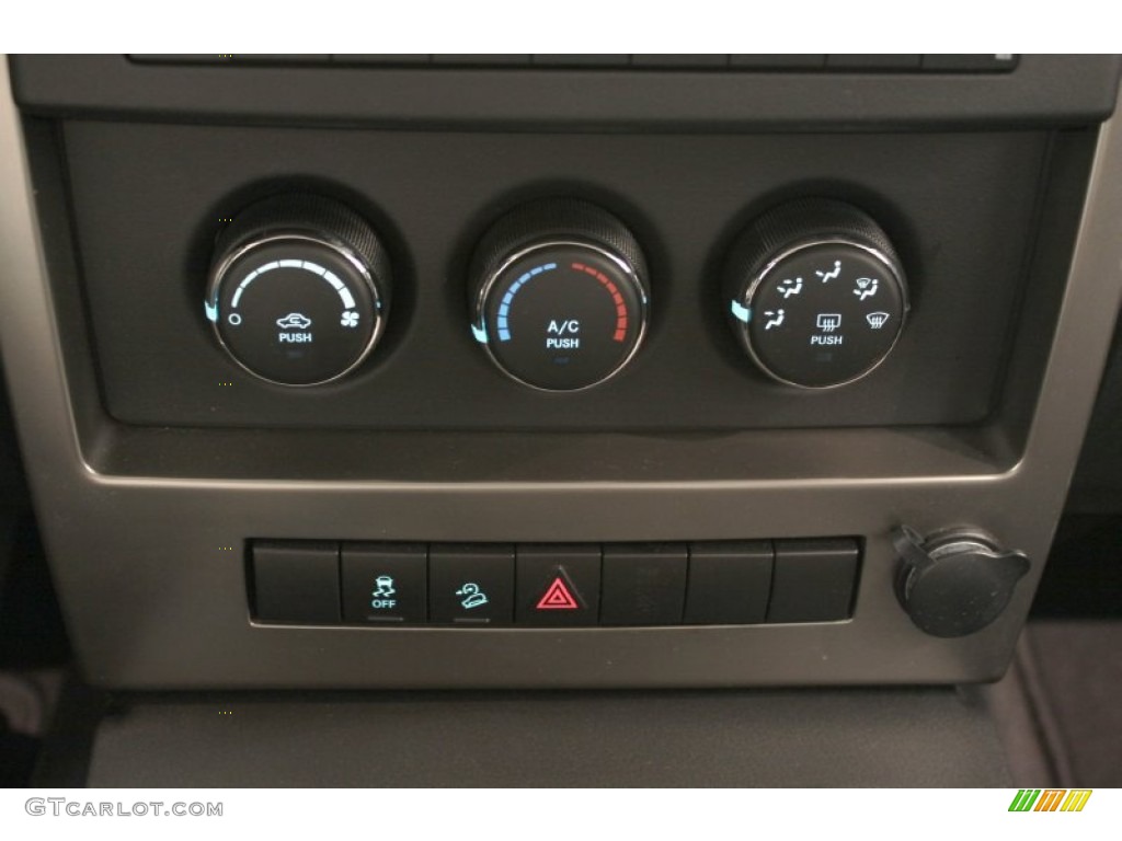 2012 Jeep Liberty Sport 4x4 Controls Photo #71060381