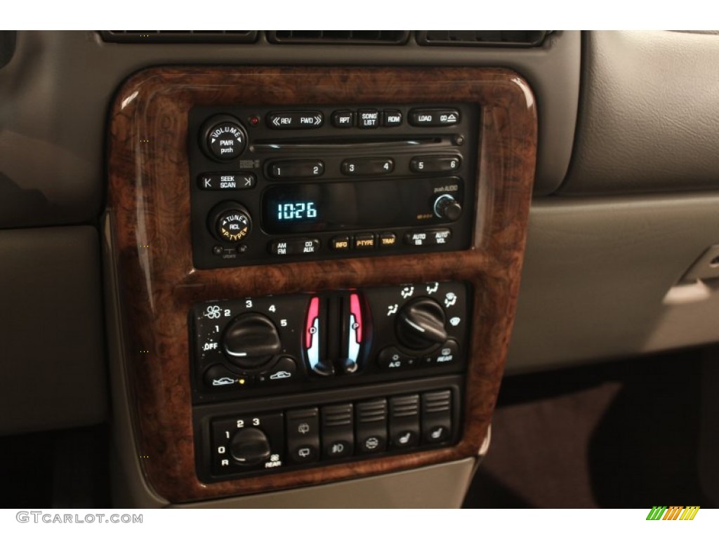 2001 Oldsmobile Silhouette Premier Controls Photo #71060882