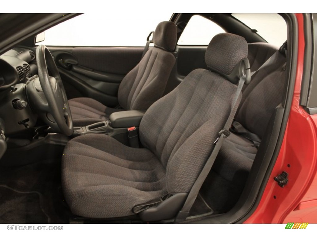 2002 Sunfire SE Coupe - Bright Red / Graphite photo #6