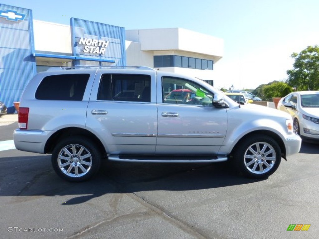 2009 Aspen Limited 4x4 - Bright Silver Metallic / Light Graystone photo #2