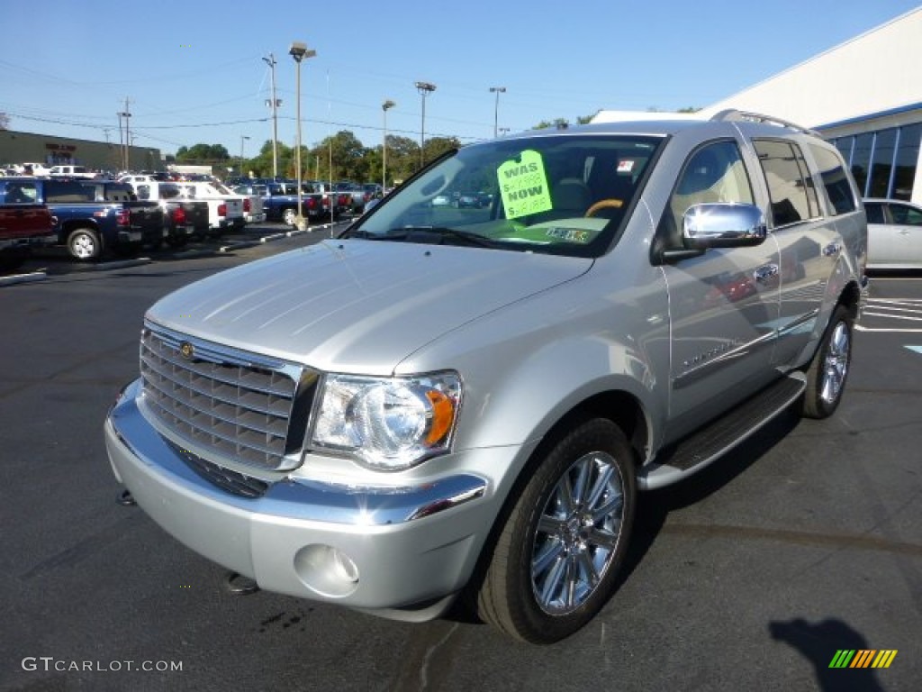 Bright Silver Metallic 2009 Chrysler Aspen Limited 4x4 Exterior Photo #71063866