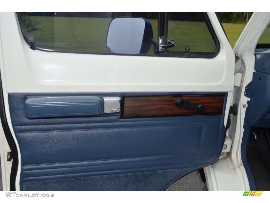1994 Ram Van B350 Passenger Wagon - Bright White / Blue photo #12