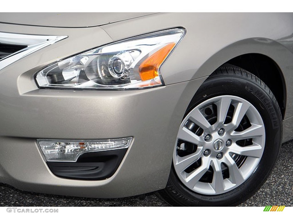 2013 Nissan Altima 2.5 S Wheel Photo #71065192