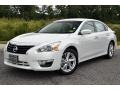 2013 Pearl White Nissan Altima 2.5 SV  photo #1