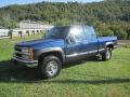 Front 3/4 View of 2000 Silverado 2500 LS Extended Cab 4x4