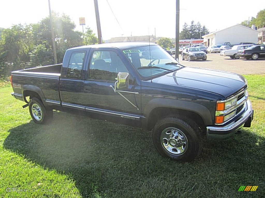 2000 Silverado 2500 LS Extended Cab 4x4 - Indigo Blue Metallic / Blue photo #11