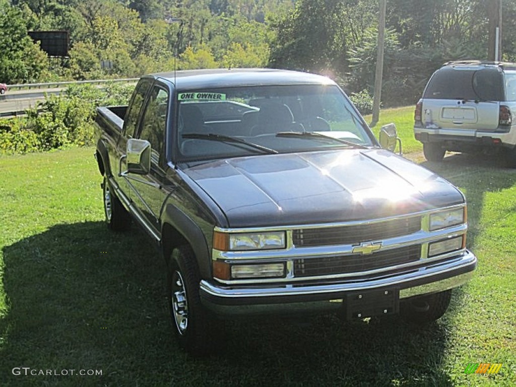 2000 Silverado 2500 LS Extended Cab 4x4 - Indigo Blue Metallic / Blue photo #17