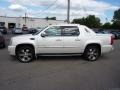 White Diamond - Escalade EXT AWD Photo No. 4