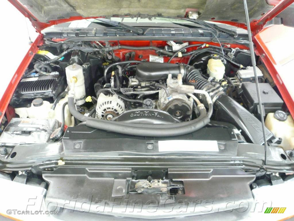 2000 Blazer LS - Victory Red / Medium Gray photo #7