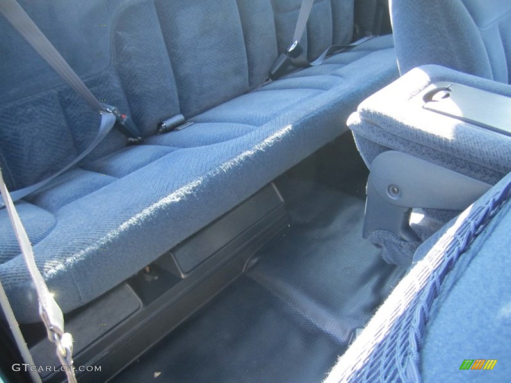 Blue Interior 2000 Chevrolet Silverado 2500 LS Extended Cab 4x4 Photo #71068120