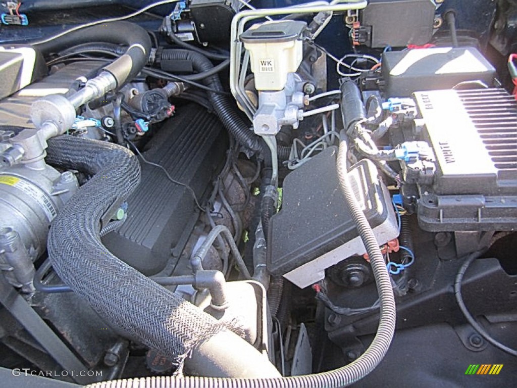 2000 Chevrolet Silverado 2500 LS Extended Cab 4x4 7.4 Liter OHV 16-Valve Vortec V8 Engine Photo #71068171