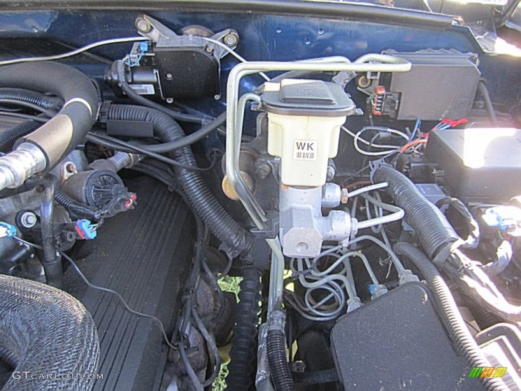 2000 Chevrolet Silverado 2500 LS Extended Cab 4x4 7.4 Liter OHV 16-Valve Vortec V8 Engine Photo #71068180