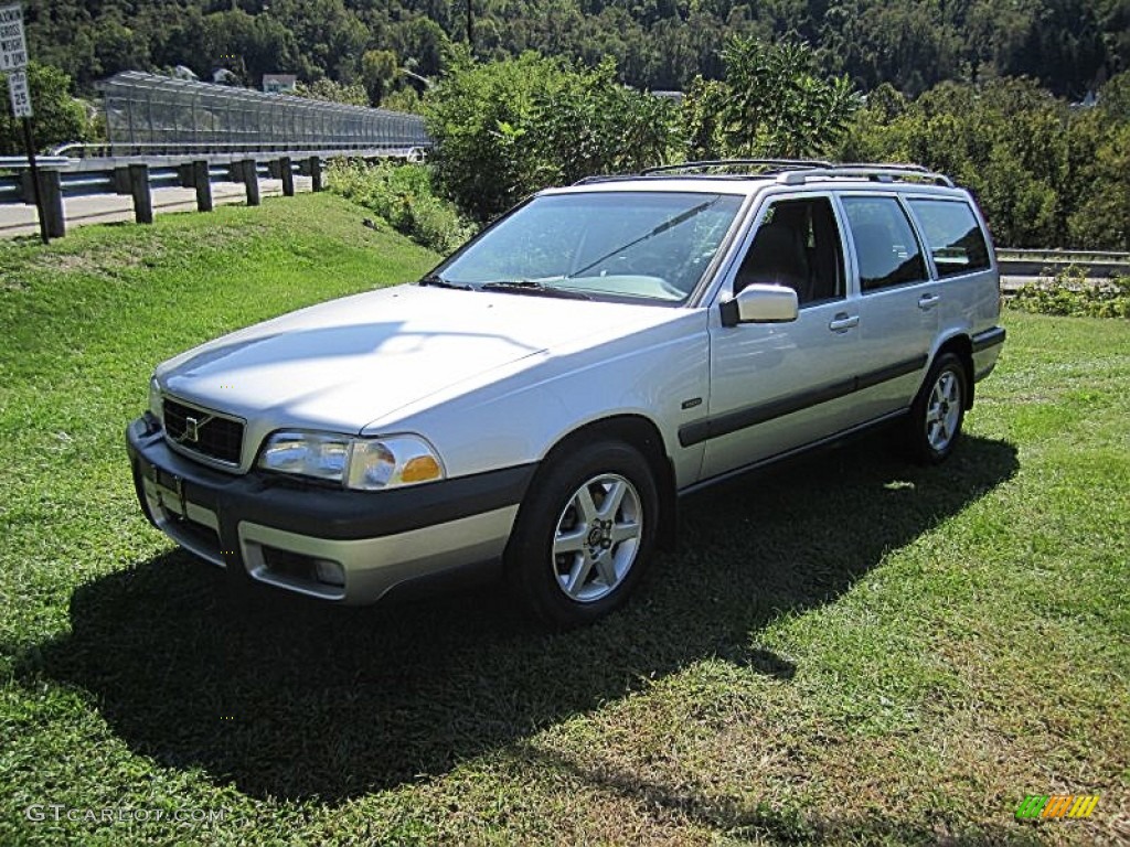 1998 V70 Wagon - Silver Metallic / Gray photo #1