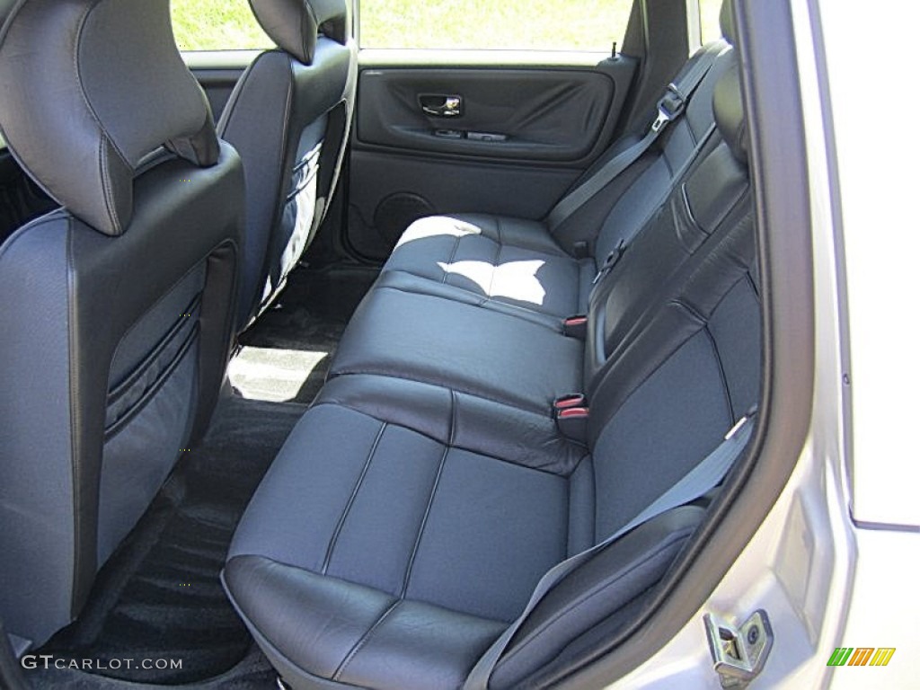 1998 Volvo V70 Wagon Rear Seat Photo #71068615