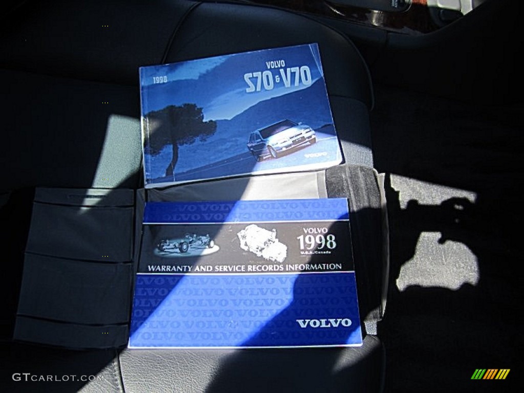 1998 Volvo V70 Wagon Books/Manuals Photo #71068727