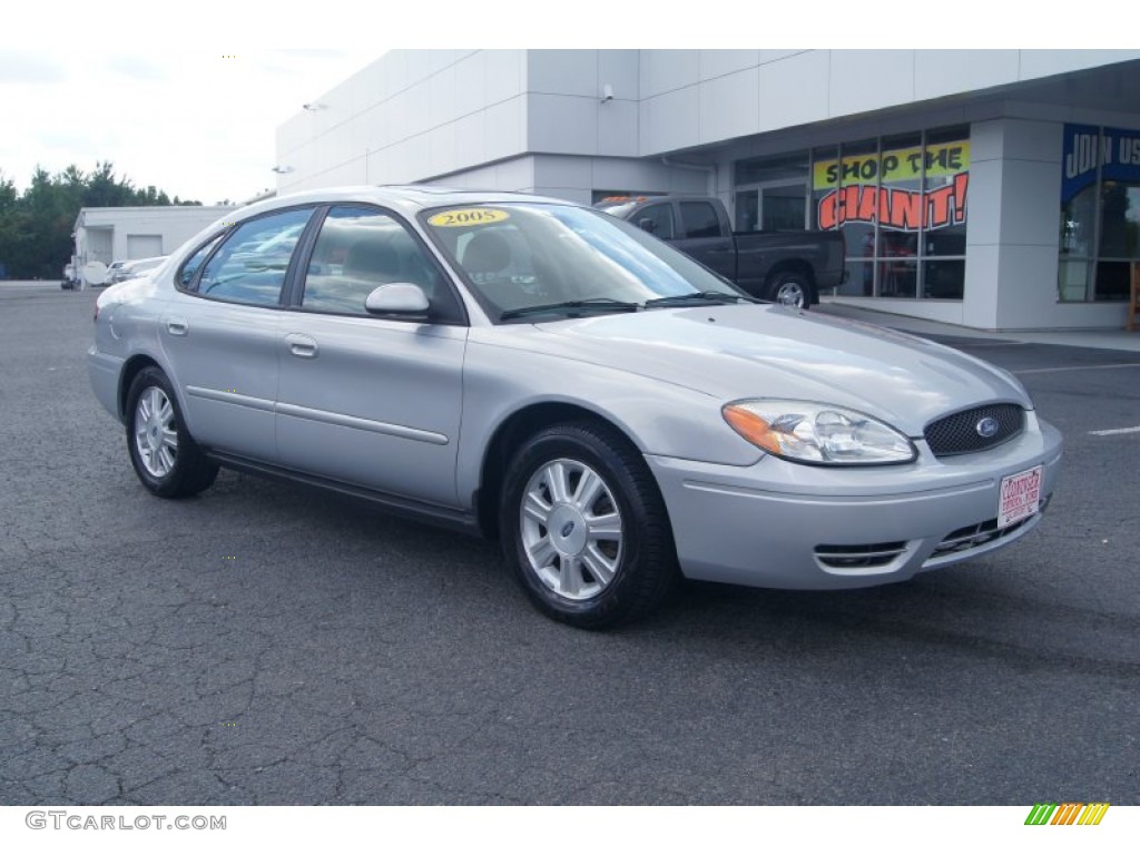 2005 Taurus SEL - Silver Frost Metallic / Medium/Dark Flint photo #1