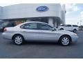 2005 Silver Frost Metallic Ford Taurus SEL  photo #2