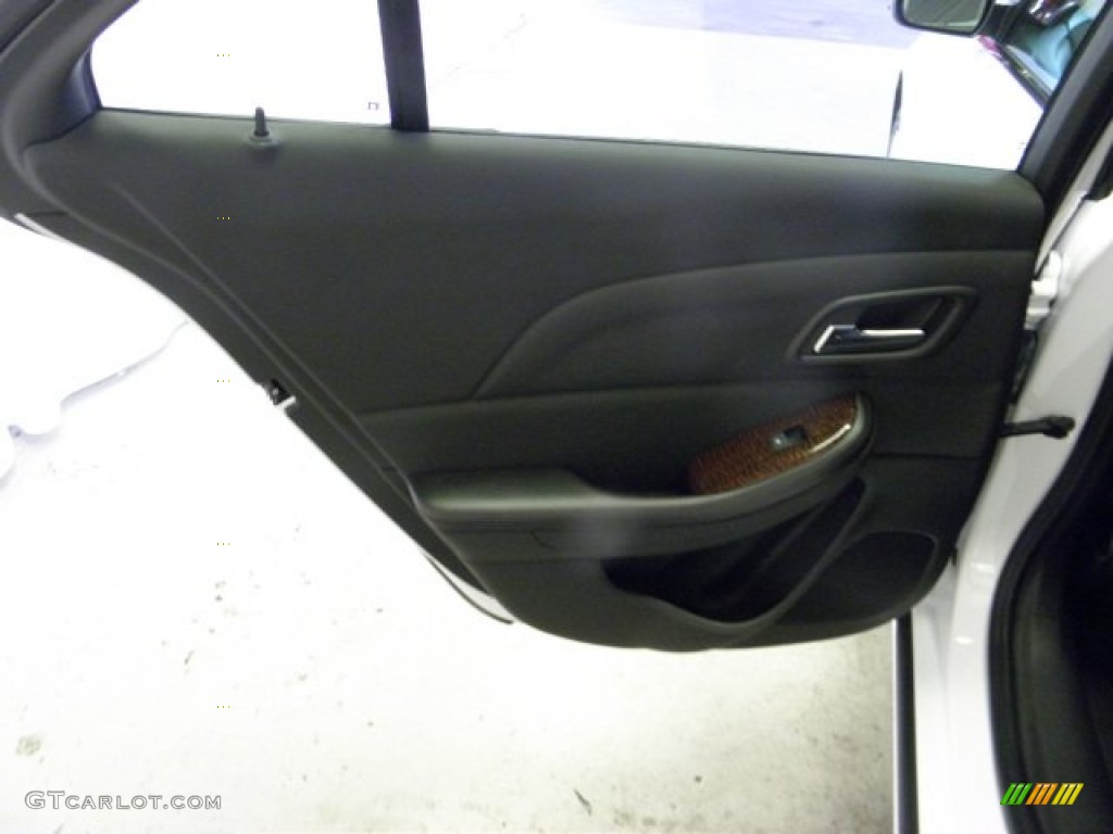 2013 Malibu LT - Summit White / Jet Black photo #12