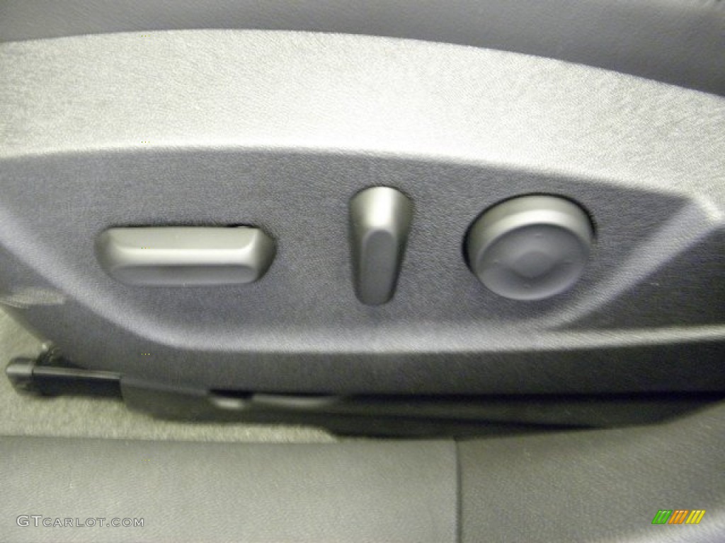 2013 Malibu LT - Summit White / Jet Black photo #16