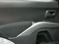 Labrador Black Pearl - Outlander SE 4WD Photo No. 19