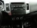 Labrador Black Pearl - Outlander SE 4WD Photo No. 31