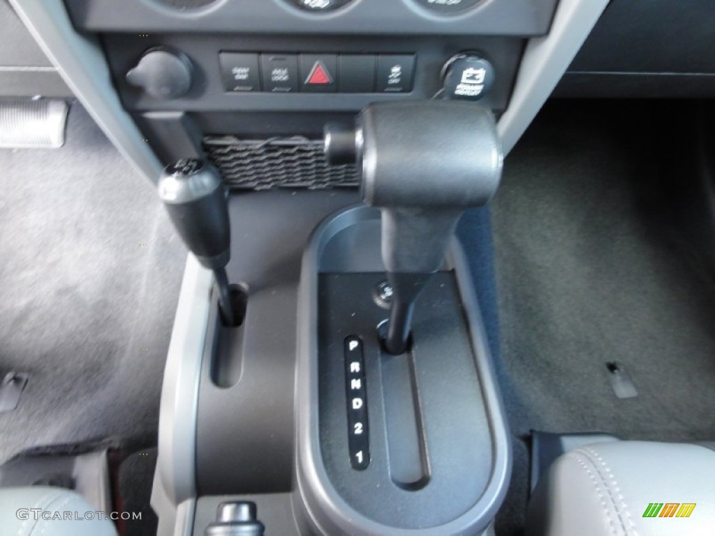 2010 Jeep Wrangler Unlimited Rubicon 4x4 Transmission Photos